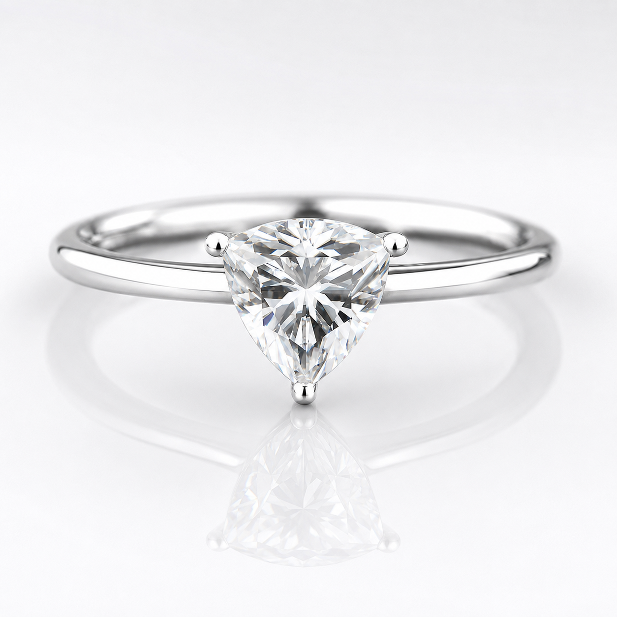 Anillo de compromiso con moissanita y solitario de talla billón 