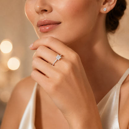 Anel Moissanite Corte Princesa 