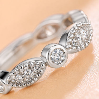 Round Brilliant Moissanite Marquise Cluster Wedding Band
