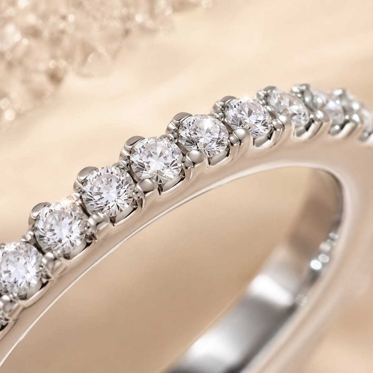 Aliança de casamento com anel de eternidade completo de moissanite com corte brilhante redondo de 0,50 ct