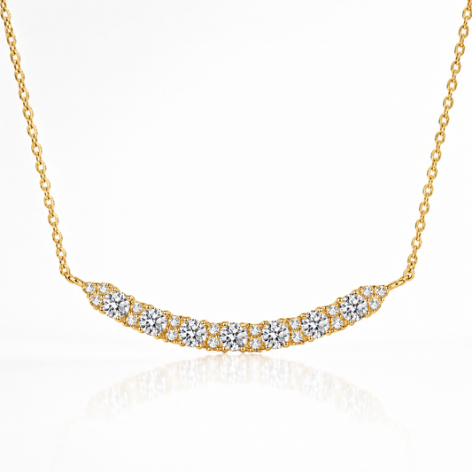 Colar com pingente de sorriso Moissanite 
