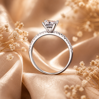 Anel Moissanite Corte Princesa 
