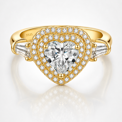 Anillo con doble halo de moissanita con talla de corazón 