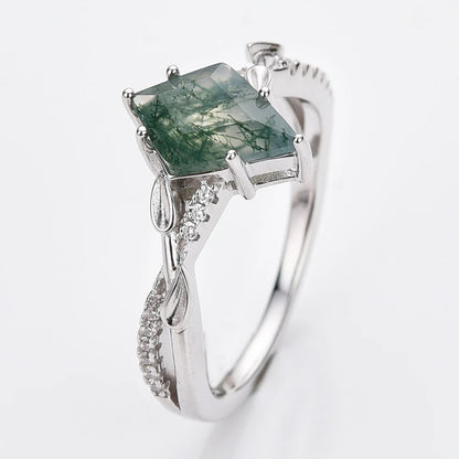 Moss Agate Engagement Ring – 7×10mm Natural Green Moss Agate, Leaf Vine Band, Nature-Inspired Statement Ring